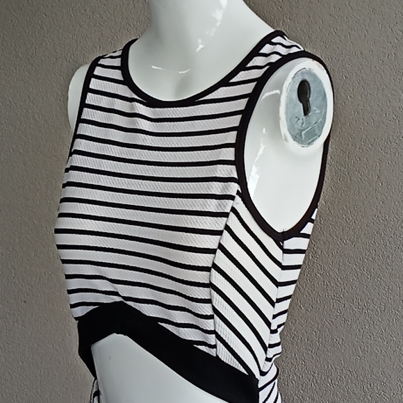 ICE Fashion striped cut out dress size M - Picture 4 of 6